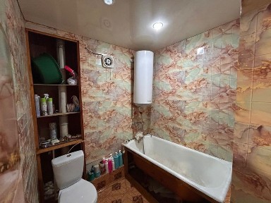Продаю 2 комнатную 42кв. м