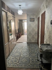 Продается 3-комнатная квартира