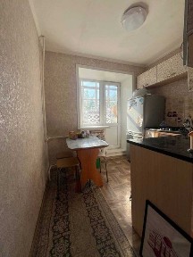 Продаётся 3х квартира по б. Независимости район Аян пассажа, 4 эт. торг