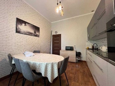 Продаётся просторная 3х квартира по Черныщевского. Болгарского типа