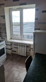 Сдаётся на долгий срок однокомнатная квартира в центре города.