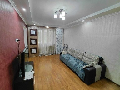 В продаже 1ка Центр. 2/4. Специалист Никита