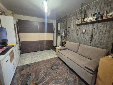 Продается 2к квартира в кирпичном доме, район ДКМ