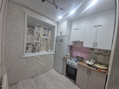 Екі бөлме үи сатылады