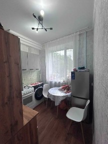 Продается 1-комнатная квартира в районе Таксопарка.