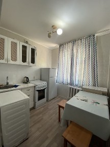 Сдается помесячно однокомнатная квартира