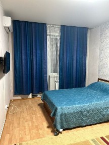 Посуточно сдаётся 1 комнатная квартира в центре. Цум и Рахат