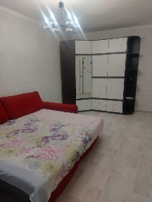 По часам сдаётся 1 комнатная квартира. Цум и Март