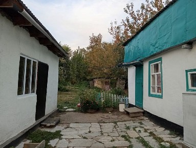 Тез арада Жер уй сатылады багасына келисуге болады.