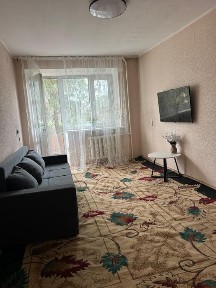 продам 2 комнатную Сатпаева 12, 3 этаж