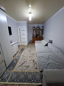 Продам 2 комнатную квартиру возле 4 микрорайона