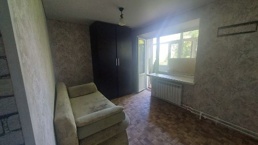 Продам 1 - комнатную квартиру по пр. Республики 49/2
