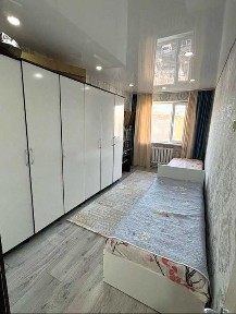 Продаётся уютная 2-комн. распашонка в 7 мкр, по пр. Момышулы.
