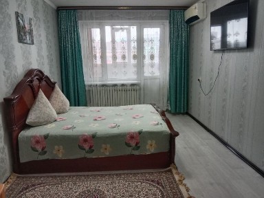 Сдам Посуточно 1к. кв в 11мкр-не