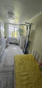 Продам 3х комнатную перепланированную из 4х комнатной.