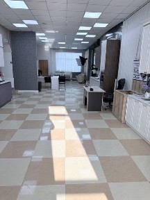 Сдам в аренду торговые поощади