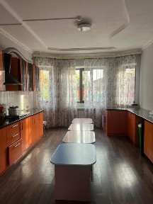 Сдаётся 2 эт коттедж под офис, под склад, под коммерцию, под садик
