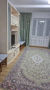 Сдам 2 ком квартриту на длителтный срок, семейной паре