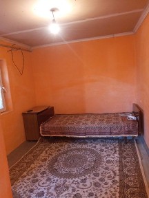 Арендаға беріледі, 2 бөлмелі. Ком услуга кіреді