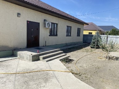 Продается дом в центре село Береке (Память Ильича)