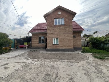 Сдается дом с участком под коммерцию
