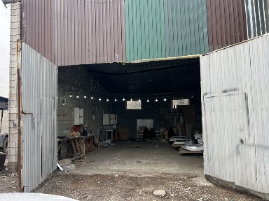 Сдам в аренду Бокс 100м/2помешение под склад ковры и т д