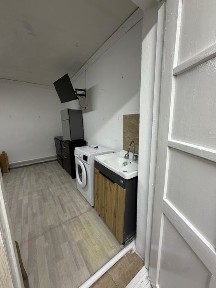 Сдаем квартируна долгий срок 110000 с комуналкой семейным без детей.