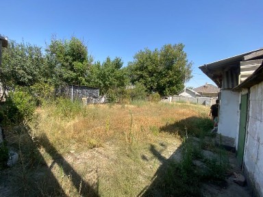 Продажа дачи, 8 соток участок большой, два входа с двух улиц