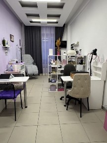 Аренда Маникюрного стола в студии