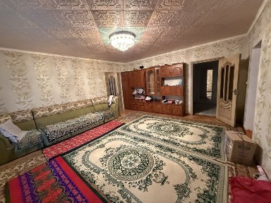 5 Бөлмелі кең үй шанхай 219 мектеп жақын барлық жағдайы бар