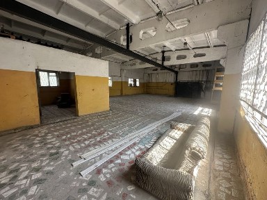Склад из ЖБИ 430 м3. Есть вода, свет, газ