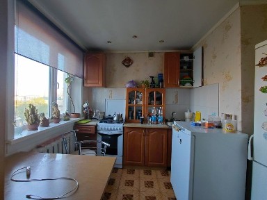 Продам 2комн квартиру по адресу 9микр 27 дом