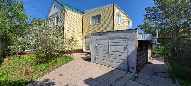 Продам дом в р-не КСК