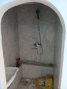 Сдается комната и кухня. Рядом с Народным банком. Вода. Душ. Газовое о