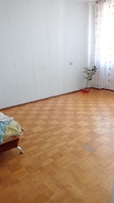 Здаю 2 ком квартиру на долгий срок