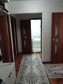 Срочно 3 -х комнатная квартира на пятом этаже