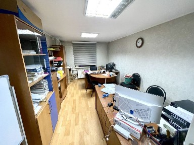 Продам 1этаж- 200кв. м.- ул. Астана6,два отдельных входа-офис/склад/зал
