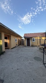 Продается дом 10 соток, баня, навес, гараж
