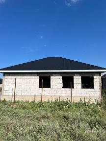 Продается недостроенный дом с крышей