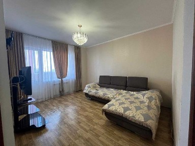 Просторная 65 кв. м. 2х ком. по пр ШАХТЕРОВ 60, 27 млн