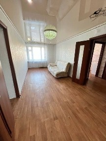 Продам 3-х комнатную квартиру в бывшем общежитии