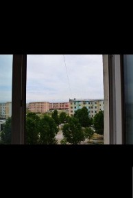 Продается 2-х комнатная евро, кухня-студия, 13 мкр.