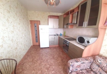 Квартира сдаётся 1комнатная пл месячно