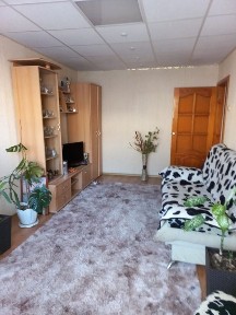 Продам 2 комн квартиру район 17 школы