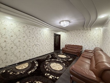 Продается 3х комн. кв кирпичном доме по улице Абая 49А на 1 этаже.