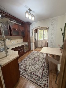 Продам квартиру 3х комнатную в старой части города, рядом 2,11 школы
