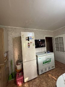 Продается двухкомнатная квартира. Азия.