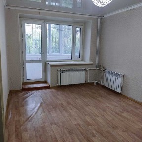 3-комнатная в Шахтерском (пришахтинск),центральное отопление