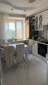 Продам 4-х комн квартиру в Центре