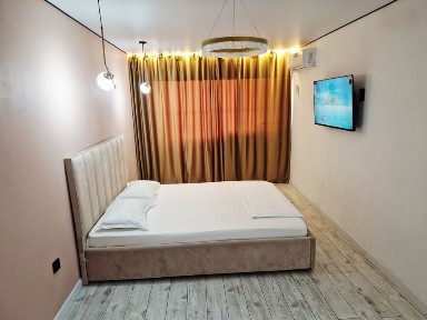 1комнатная LUX квартира по суточна по часова